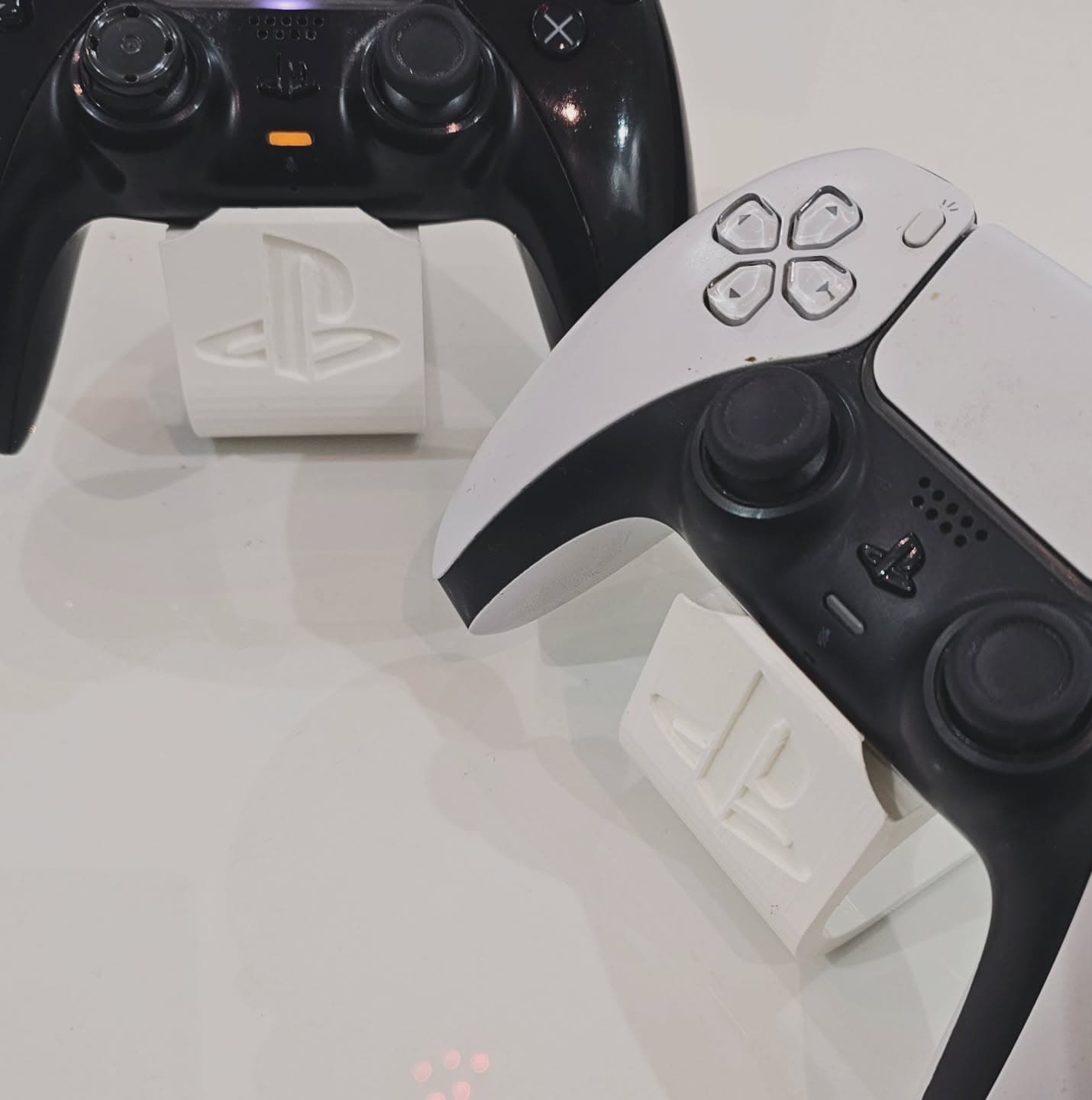 ستاند يد تحكم PS5
